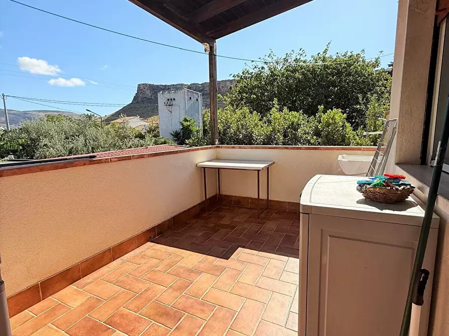 Immagine 5 di Villetta a schiera in vendita  a Castellammare Del Golfo