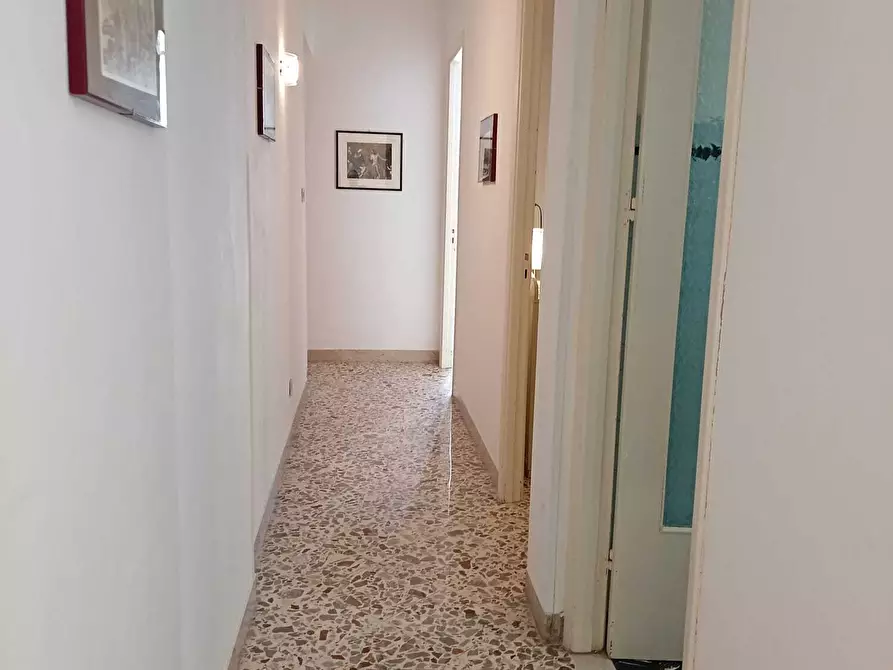 Immagine 11 di Pentalocale in vendita  a Castellammare Del Golfo