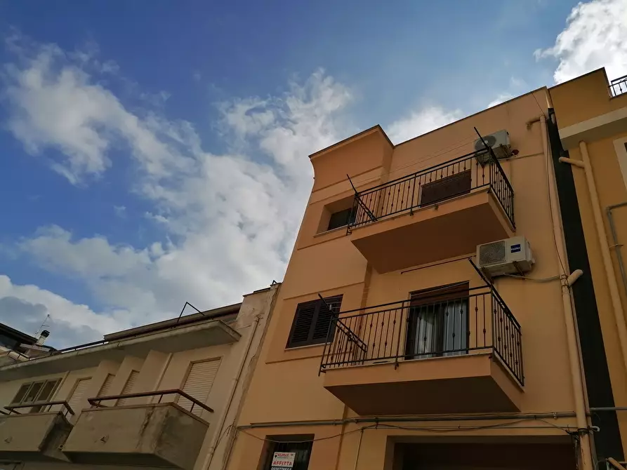 Immagine 30 di Trilocale in affitto  a Balestrate