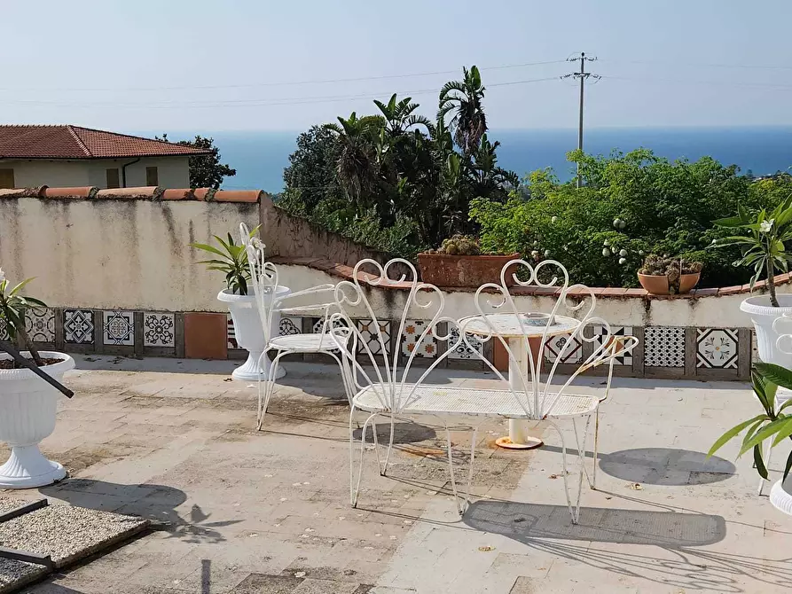 Immagine 18 di Villa in vendita  a Partinico