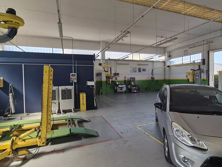 Immagine 9 di Capannone industriale in vendita  in Viale Toscana a Lodi Vecchio