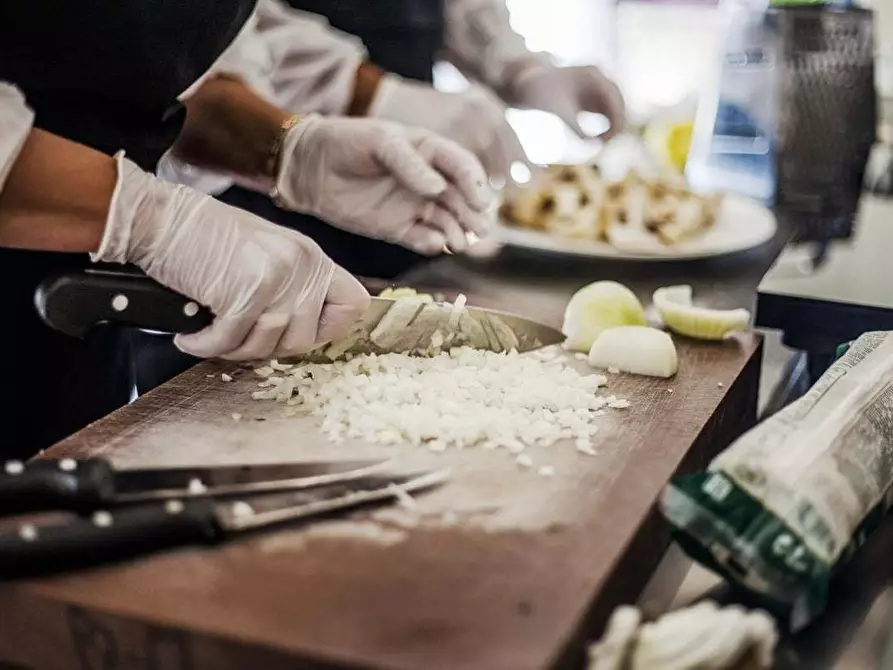 Immagine 3 di Bar / Ristorante in vendita  in piazza della vittoria 1 a Lodi