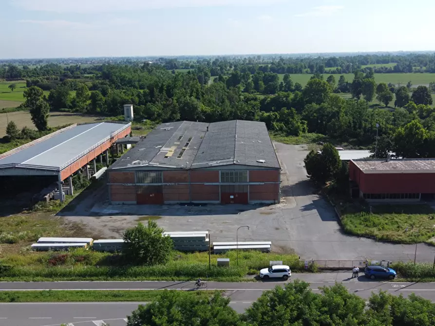 Immagine 3 di Capannone industriale in affitto  in strada Provinciale 26 20 a San Martino In Strada