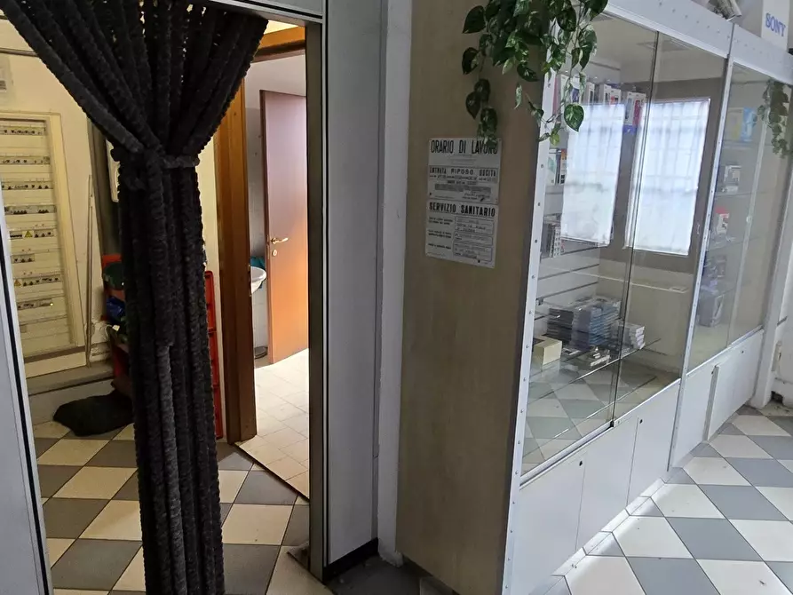 Immagine 8 di Capannone industriale in vendita  in Via Ernesto Rizzi 13S a Melegnano