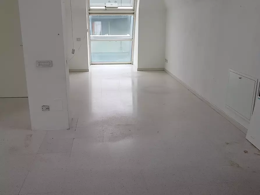 Immagine 15 di Ufficio in affitto  in Via Massimo D'Azeglio 20 a Lodi