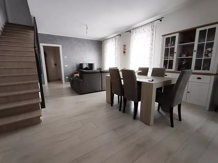 Immagine 5 di Casa bifamiliare in vendita  a Pontecchio Polesine