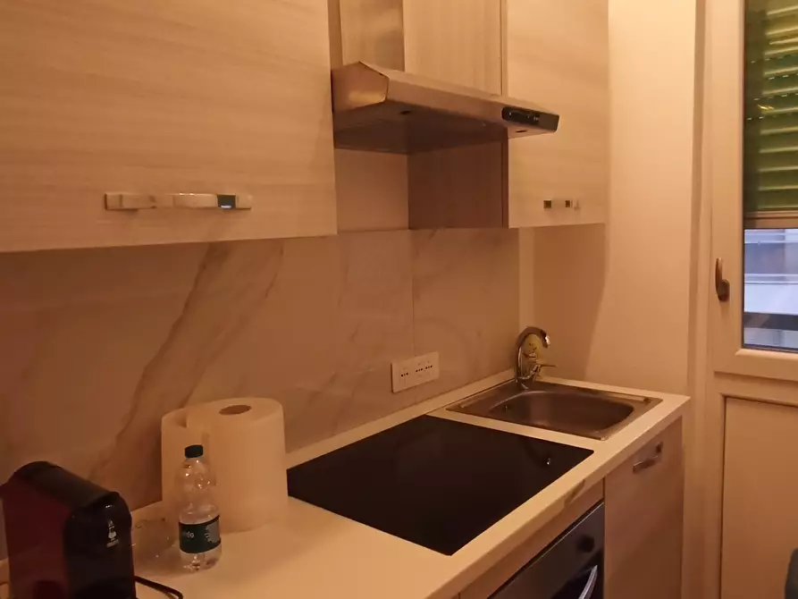 Immagine 13 di Monolocale in vendita  a San Remo