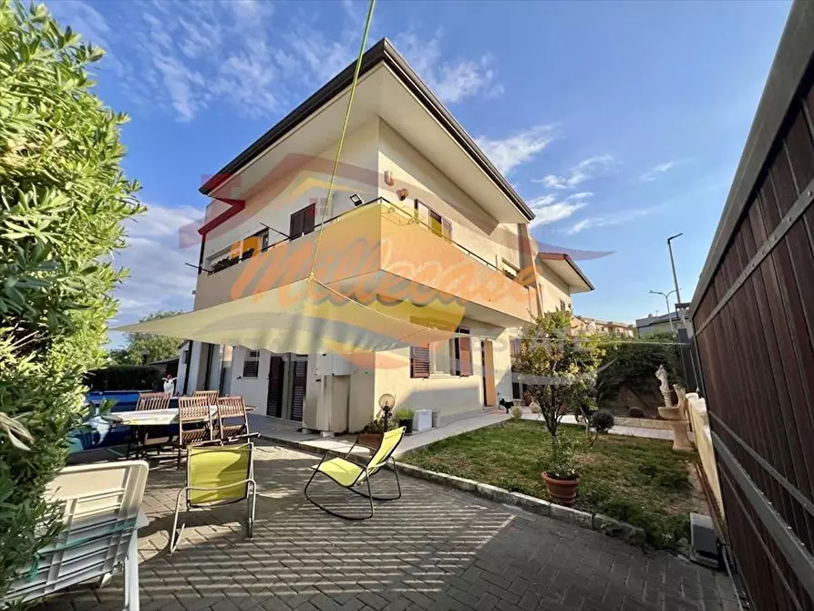 Immagine 28 di Casa bifamiliare in vendita  in Via Pippo Fava a Siracusa