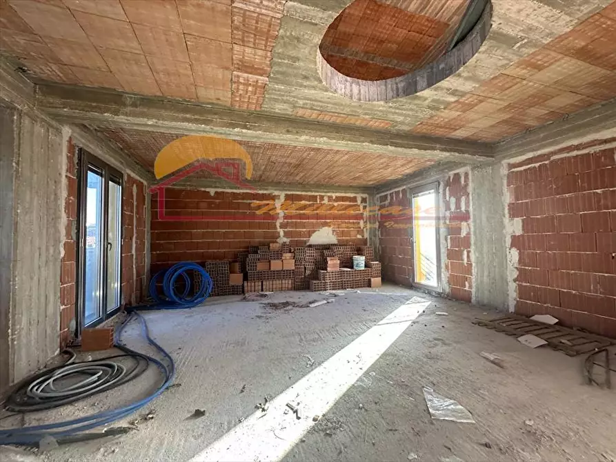 Immagine 12 di Trilocale in vendita  in VIALE GARRONE a Siracusa