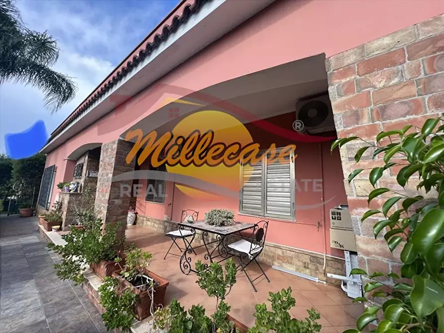 Immagine 1 di Villa in vendita  in Via Luigi Maria Monti a Siracusa