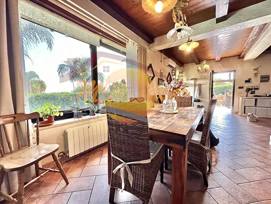Immagine 22 di Villa in vendita  in Via Priamo a Siracusa