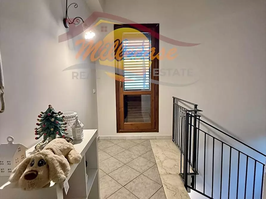 Immagine 4 di Casa bifamiliare in vendita  in Traversa Sinerchia a Siracusa