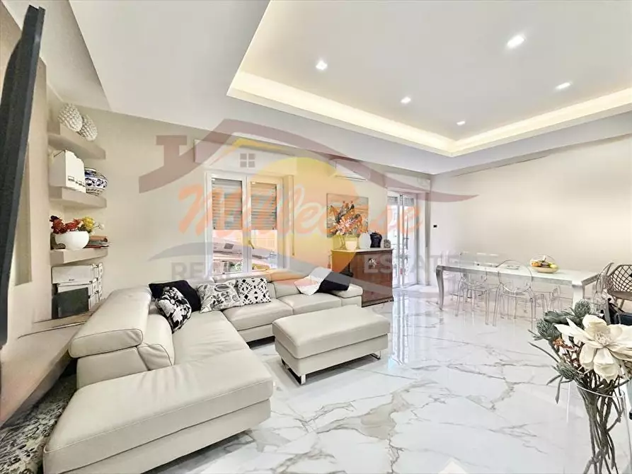 Immagine 9 di Trilocale in vendita  in Viale Santa Panagia a Siracusa