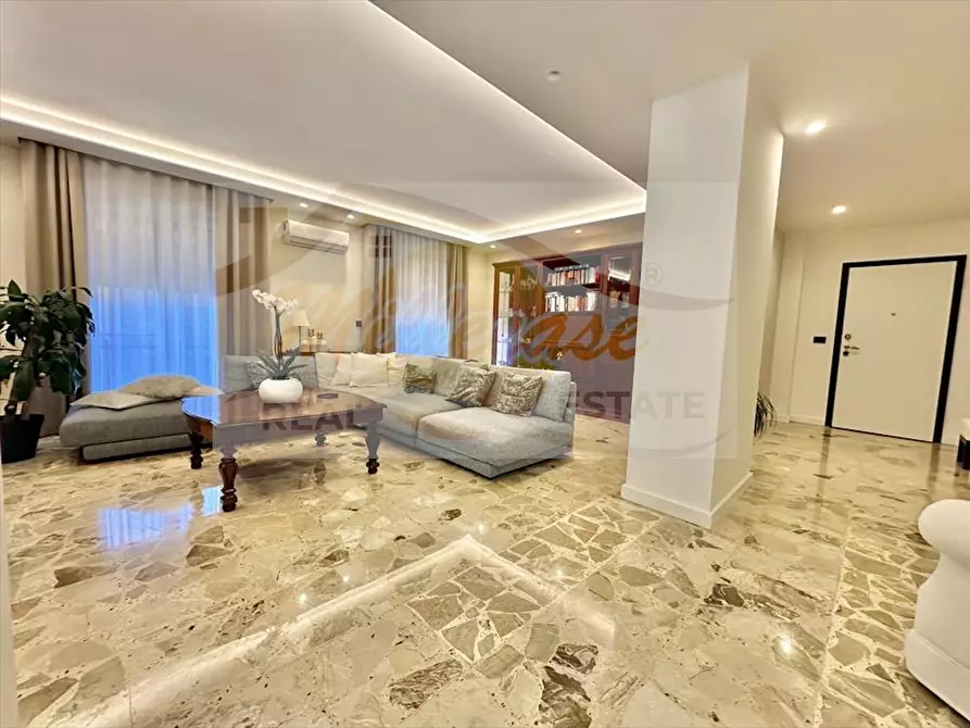 Immagine 6 di Pentalocale in vendita  in VIA MINEO a Siracusa