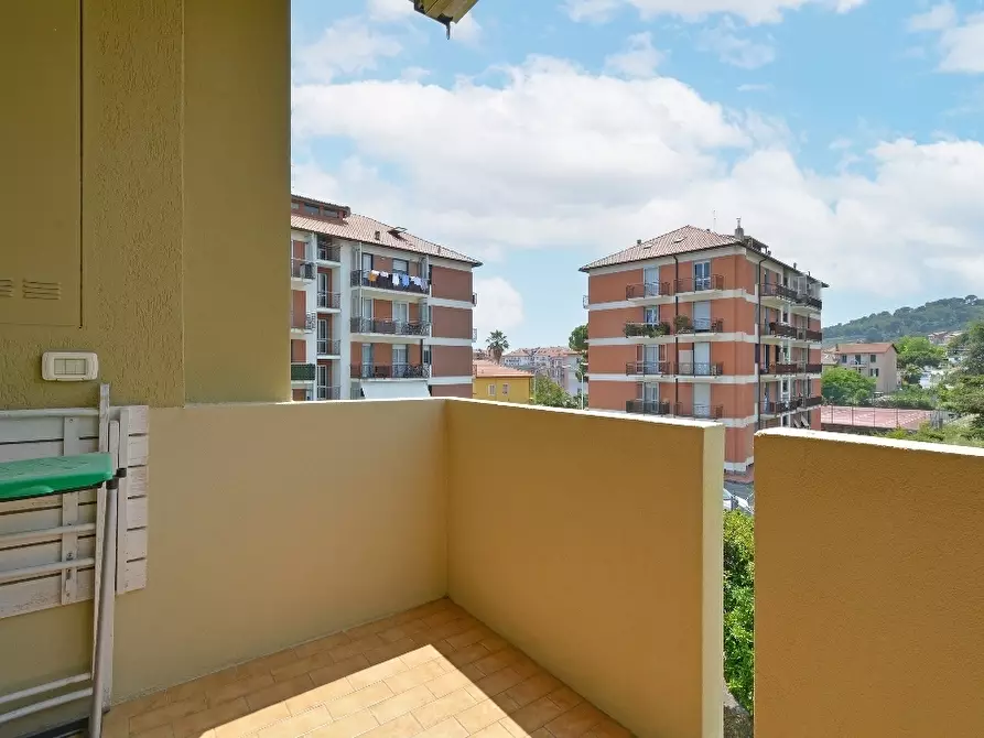 Immagine 19 di Bilocale in vendita  in Via Carlo conti 36 a San Bartolomeo Al Mare