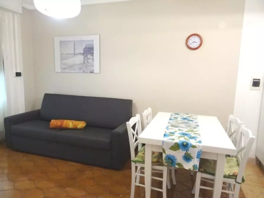 Immagine 35 di Bilocale in affitto  in Via Sicilia 11 a San Bartolomeo Al Mare