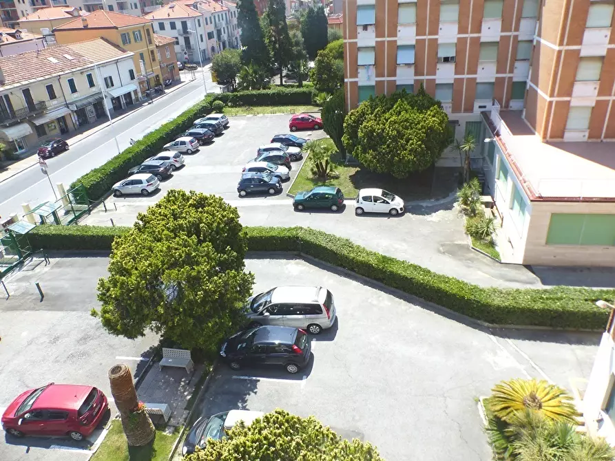 Immagine 15 di Bilocale in vendita  in Via Aurelia 82 a San Bartolomeo Al Mare