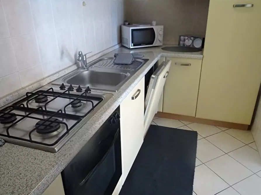 Immagine 49 di Bilocale in vendita  in Via Sicilia 9 a San Bartolomeo Al Mare