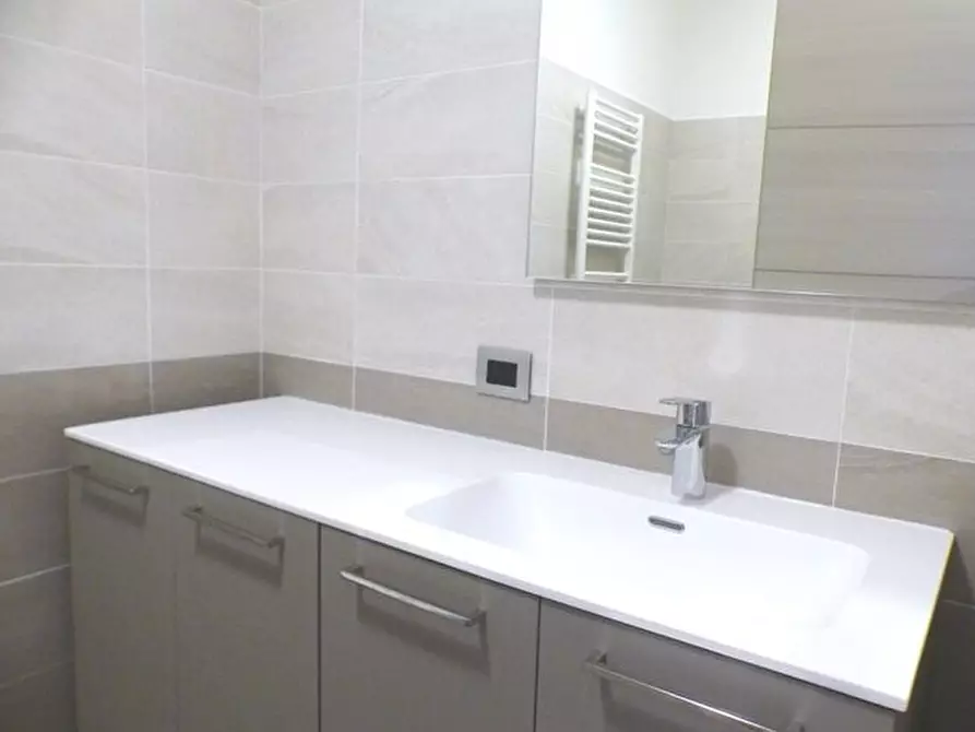 Immagine 49 di Quadrilocale in affitto  in Via Dott. F. Traversa 2121 a San Bartolomeo Al Mare