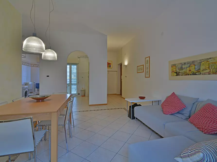 Immagine 9 di Quadrilocale in vendita  in Via Sicilia a San Bartolomeo Al Mare