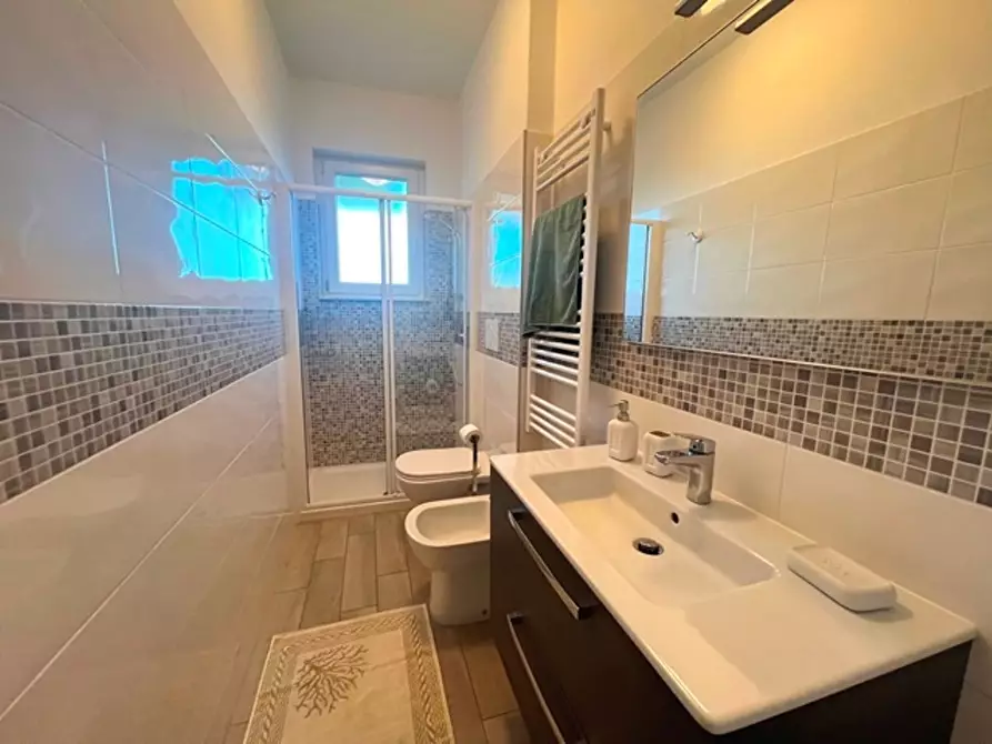 Immagine 49 di Trilocale in affitto  in Via Aurelia 57 a San Bartolomeo Al Mare