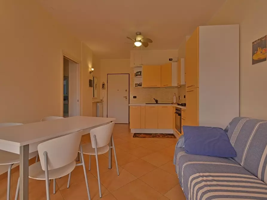 Immagine 6 di Bilocale in vendita  in Largo Parodi 1 a San Bartolomeo Al Mare