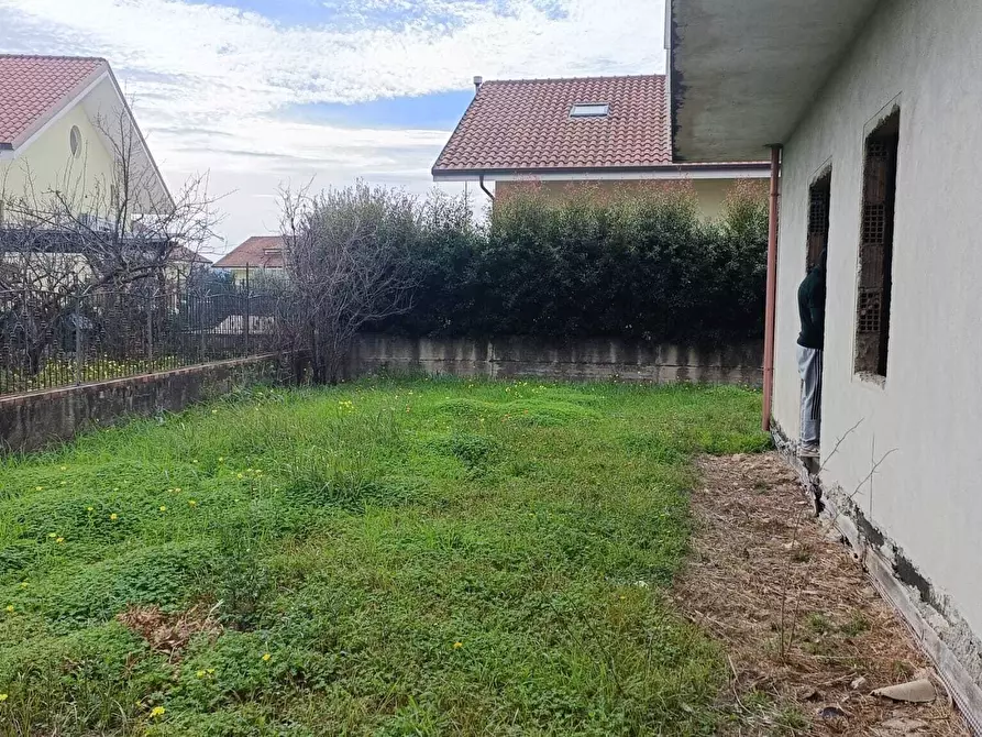 Immagine 8 di Villa in vendita  in Località Scalo Ferroviario a Feroleto Antico