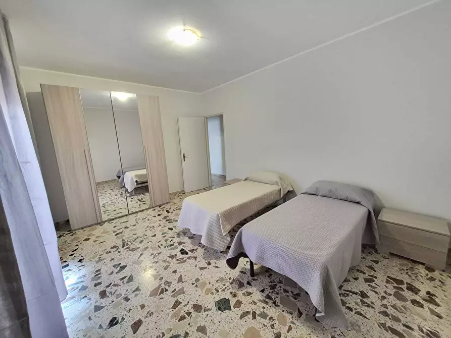 Immagine 8 di Trilocale in affitto  in Località Cafarone 35 a Lamezia Terme