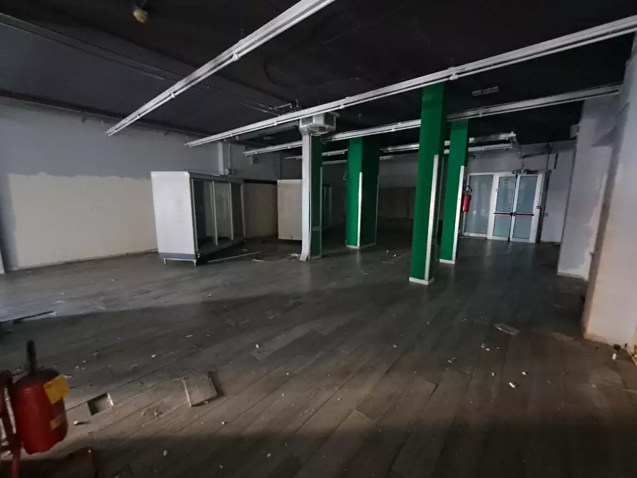 Immagine 4 di Locale commerciale in affitto  in VIA GARIBALDI 2 a Alpignano