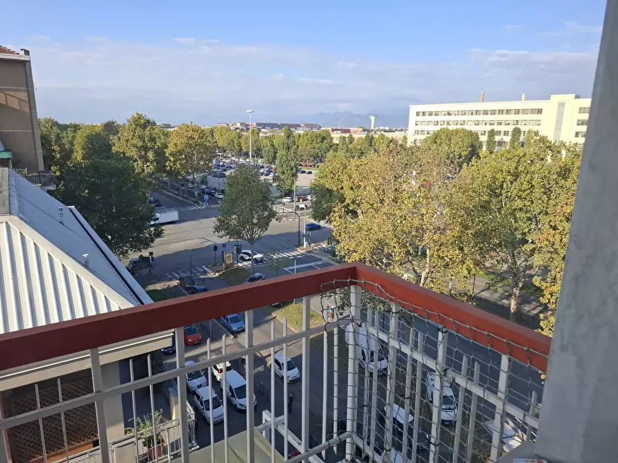 Immagine 2 di Trilocale in vendita  in corso unione sovietica 371 a Torino