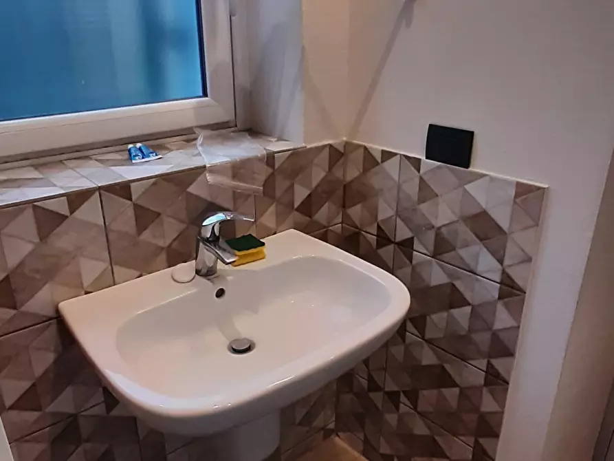 Immagine 11 di Porzione di casa in affitto  in STRADA COMUNALE DI MIRAFIORI 31 a Torino