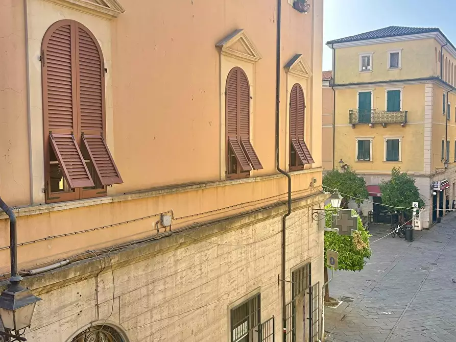 Immagine 8 di Quadrilocale in vendita  a Sarzana