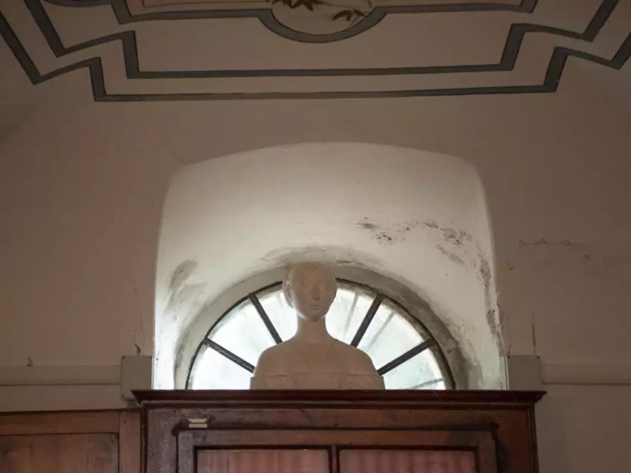 Immagine 62 di Villa in vendita  a Sarzana