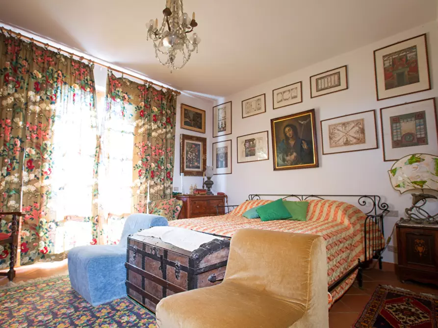 Immagine 45 di Villa in vendita  a Fosdinovo