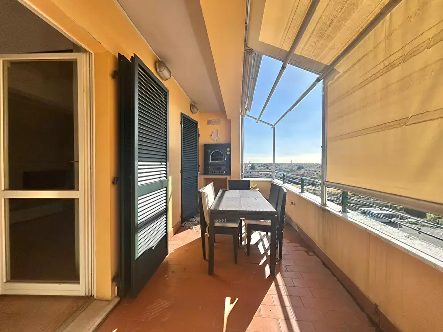 Immagine 12 di Pentalocale in vendita  a Sarzana