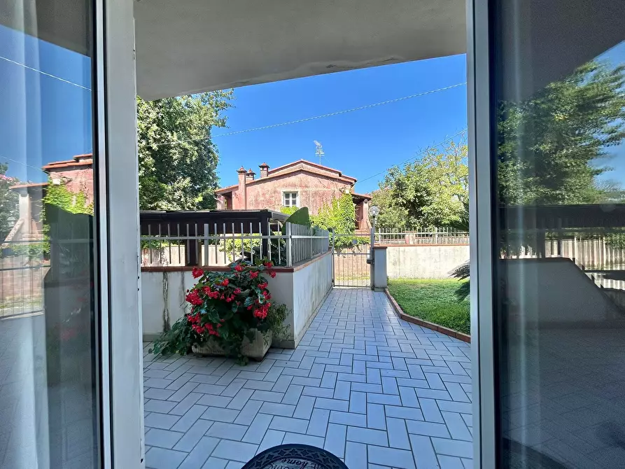 Immagine 14 di Porzione di casa in vendita  a Fosdinovo