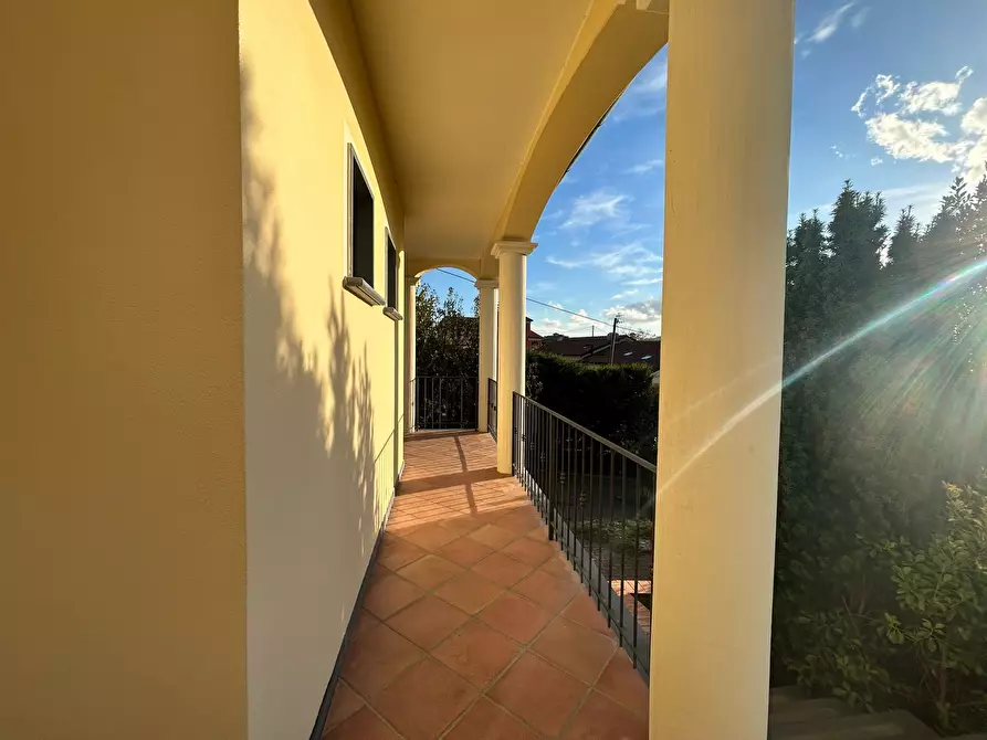 Immagine 9 di Casa indipendente in vendita  a Sarzana