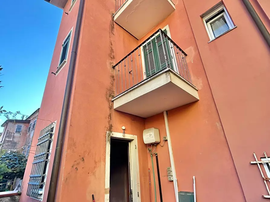 Immagine 7 di Locale commerciale in vendita  a Sarzana