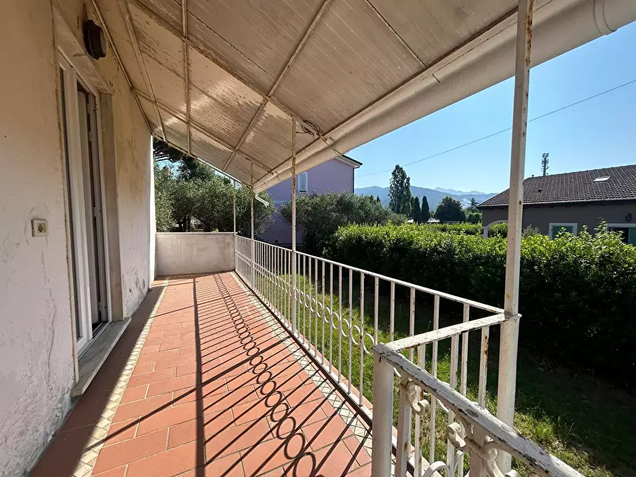 Immagine 24 di Casa indipendente in vendita  a Sarzana