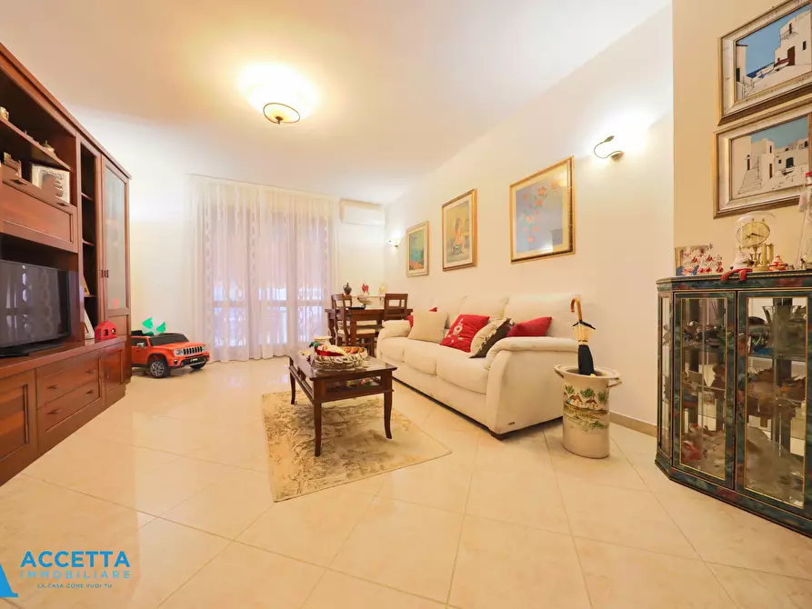 Immagine 18 di Quadrilocale in vendita  in Via Salinella 5 a Taranto