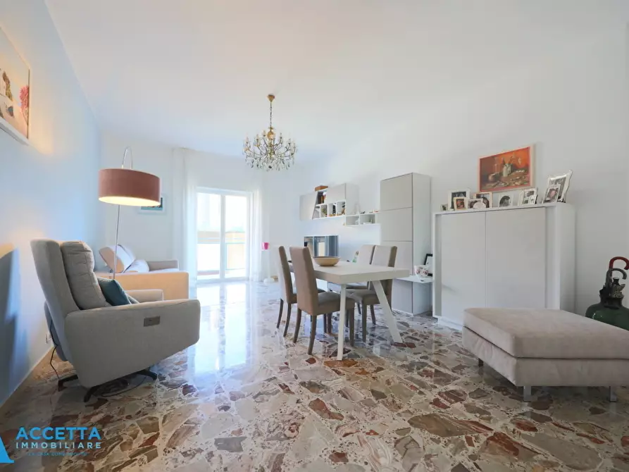 Immagine 4 di Trilocale in vendita  in Via Istria 30 a Taranto