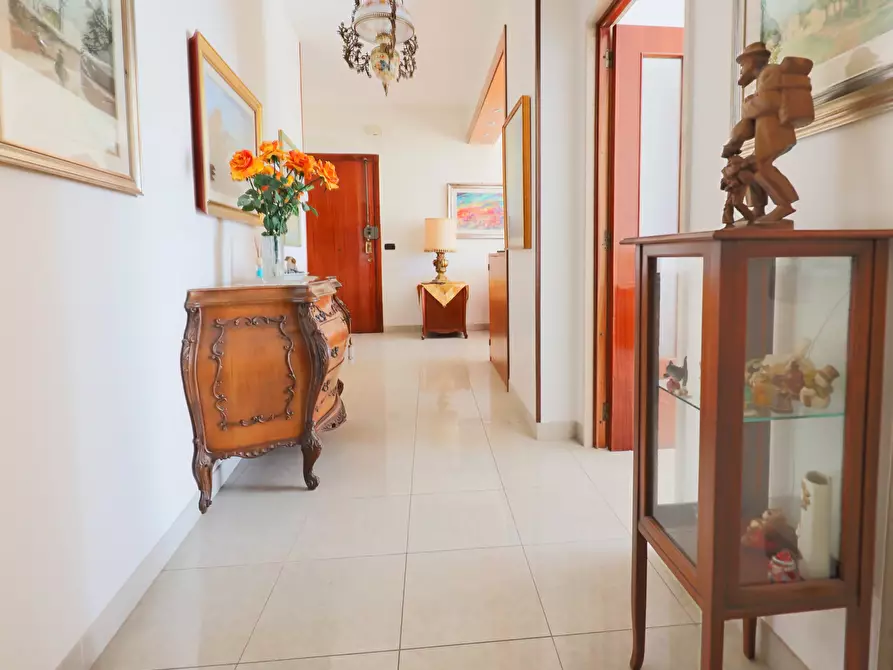 Immagine 12 di Quadrilocale in vendita  in Piazza Pio X 42 a Taranto