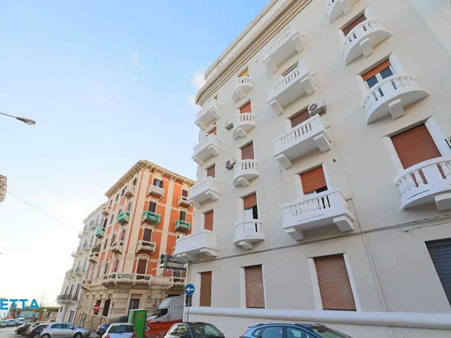 Immagine 2 di Bilocale in vendita  in Via Duca di Genova 63 a Taranto