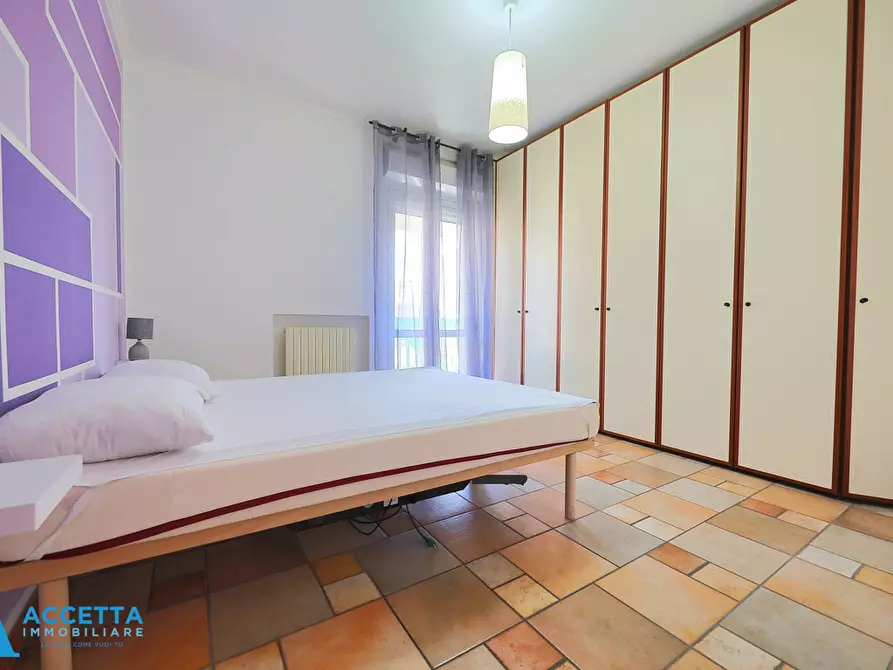 Immagine 18 di Trilocale in vendita  in Via Lago Ampollino 23 a Taranto