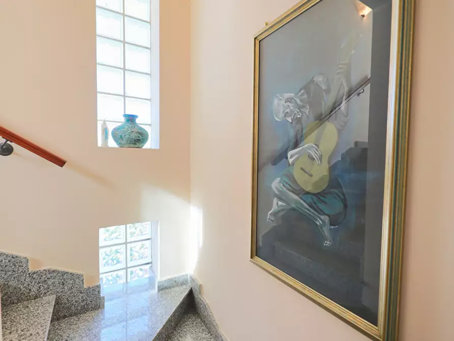 Immagine 20 di Villa in vendita  in Via Cantoni 20 a Taranto