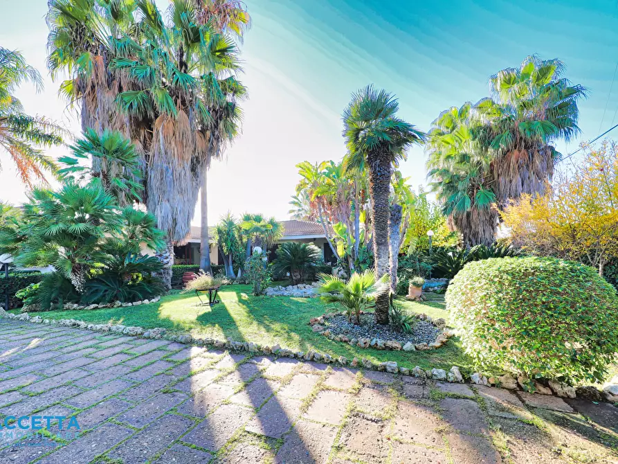 Immagine 2 di Villa in vendita  in Via Trascine 1 a Taranto