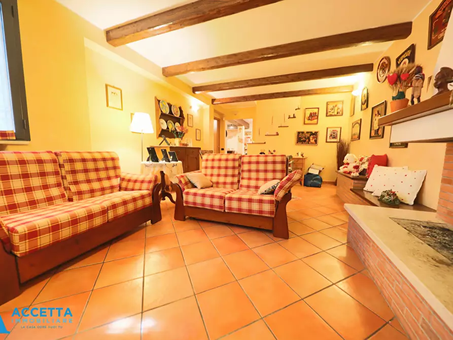 Immagine 11 di Villa in vendita  in Via Cantoni 20 a Taranto