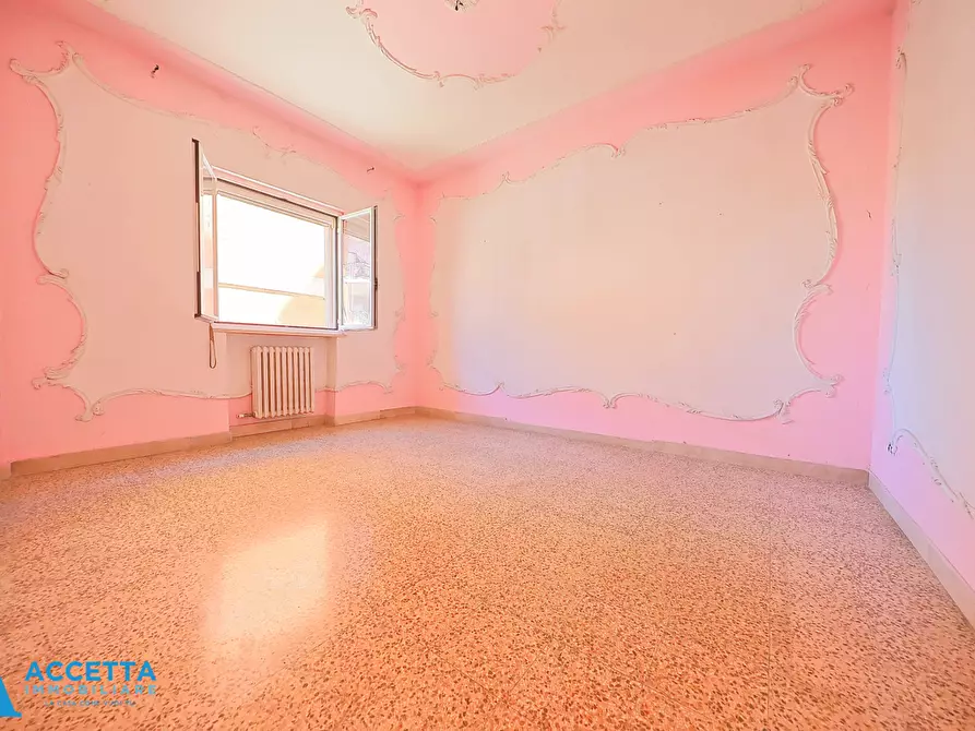Immagine 15 di Quadrilocale in vendita  in Via Ancona 315 a Taranto