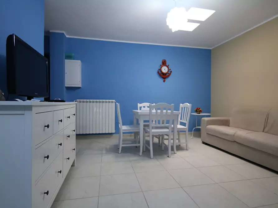 Immagine 17 di Bilocale in vendita  in Via Vascelli 35 a Taranto