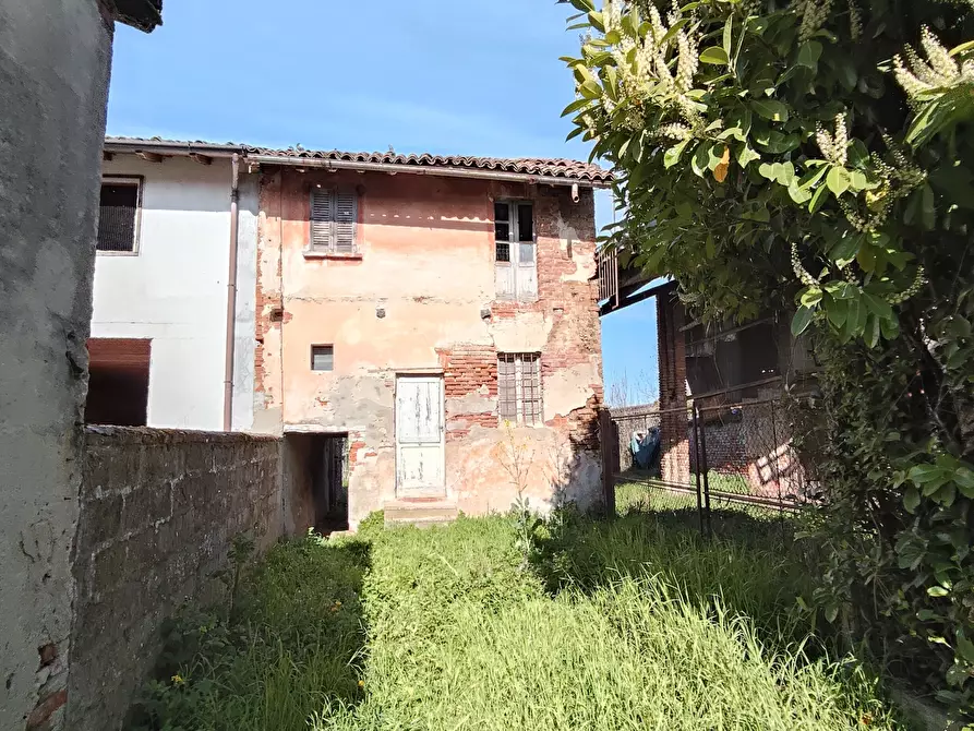 Immagine 10 di Porzione di casa in vendita  in centro a Pieve Porto Morone